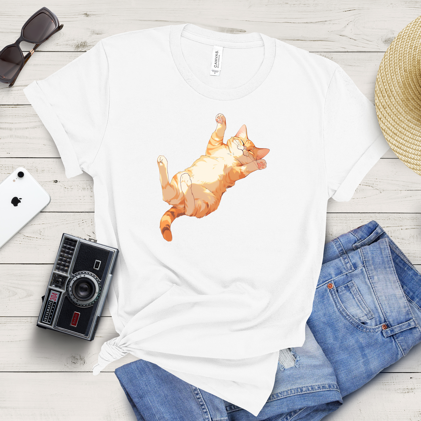 Orange Tabby Dreams: Laid-Back Cat T-Shirt